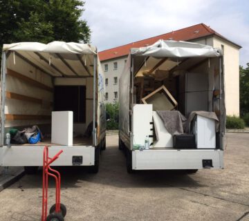 umzugshelfer mit lkw